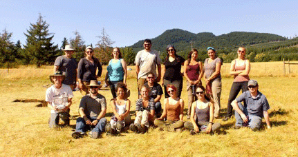 Sara Gonzales with UW undergraduates and Tribal members from Grand Ronde